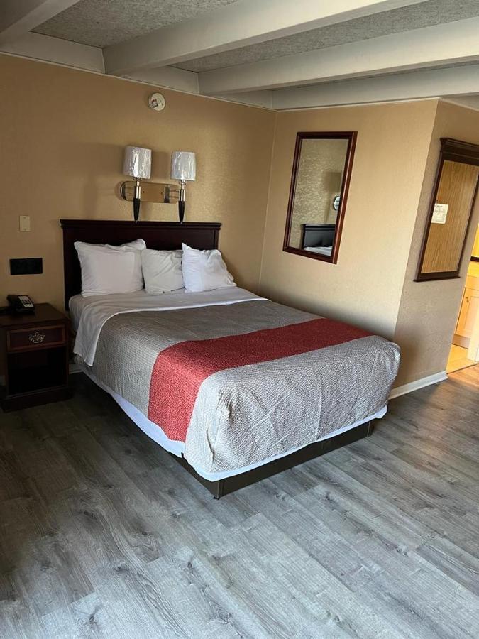 Hotel Weston Rfd 록퍼드 외부 사진